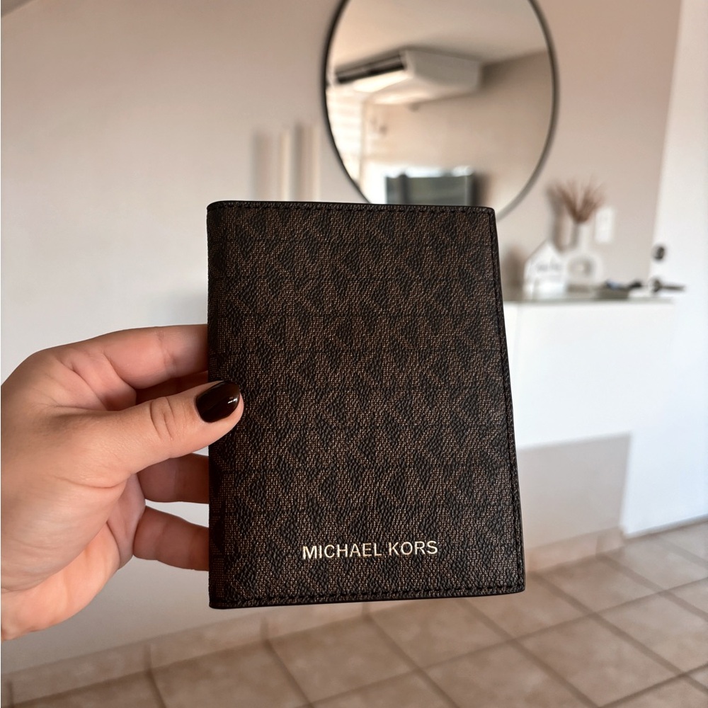 Michael Kors Black and Brown Card Holder